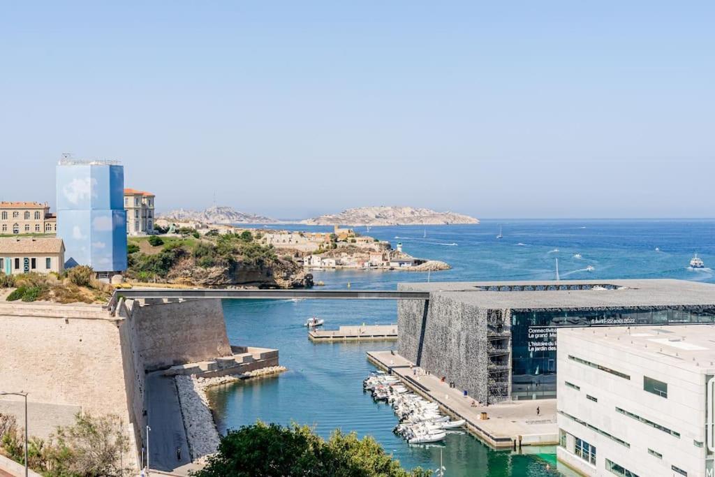 Marseille: Standing Vue Sur Mer Apartment *